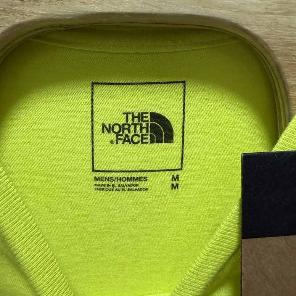 The North Face T-Shirt Men's Logo Neon Yellow Hiking Outdoors Size‎ Medium NEW